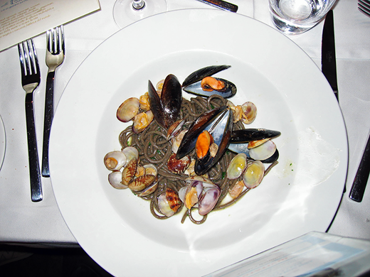 Burnt grain guitar pasta with shellfish.