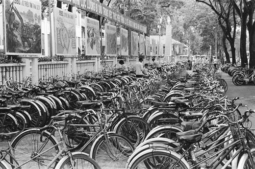 Parked bicycles in Hồ Chí Minh City.