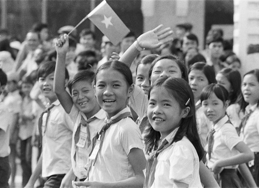 Marching young Pioneers.
