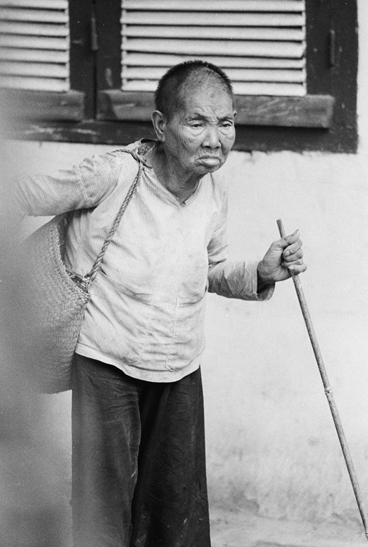 An aging citizen of Hà Nội.