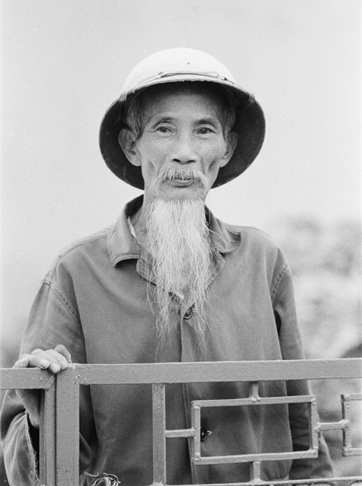 An aging citizen of Hà Nội.