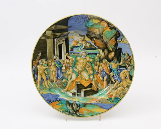 Dish with Laocoön and His Sons. Tin-glazed earthenware, c. 1530. Gardiner Museum, Toronto. Gift of George and Helen Gardiner.